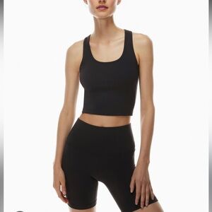 Aritzia TNALife Skip Tank Black Cropped Racerback Tank Top Size Small Yoga